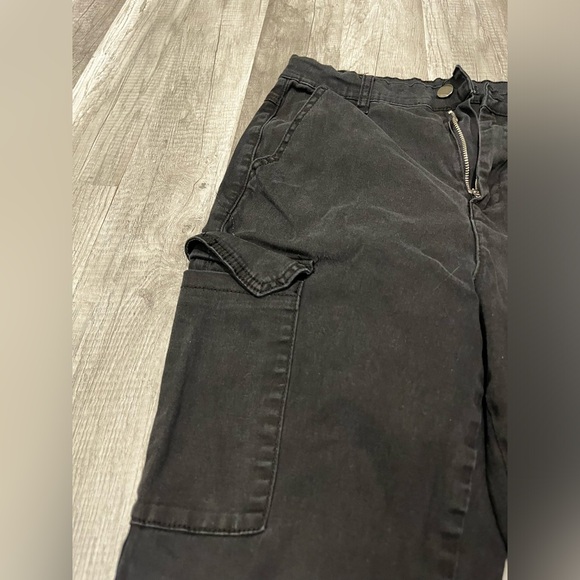 Black Cargo Pants - Picture 4 of 11